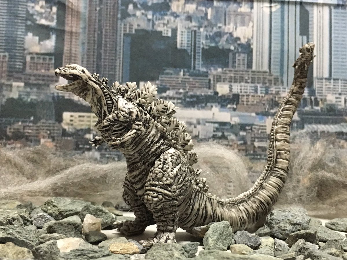 タカ Youtuber 在 Twitter 上 Hgシンゴジラ第４形態 凍結ver をゲット 例の尻尾も再現 シンゴジラ T Co Alupf6zklz Twitter