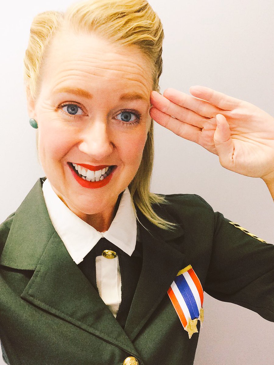 LucySkyProds's tweet photo. Wonderful honour #singing for The #MayorOfHawkinge and other #Kent #Mayors #WW2 themed event #VeraLynn #Bluebirds #TherellAlwaysBeAnEngland https://t.co/XqJovjpHCS