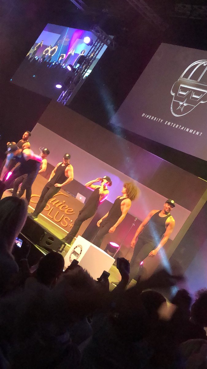 lrnbarns's tweet photo. #diversity was awesome!! #JPLIVE https://t.co/UJF0dqeJpd