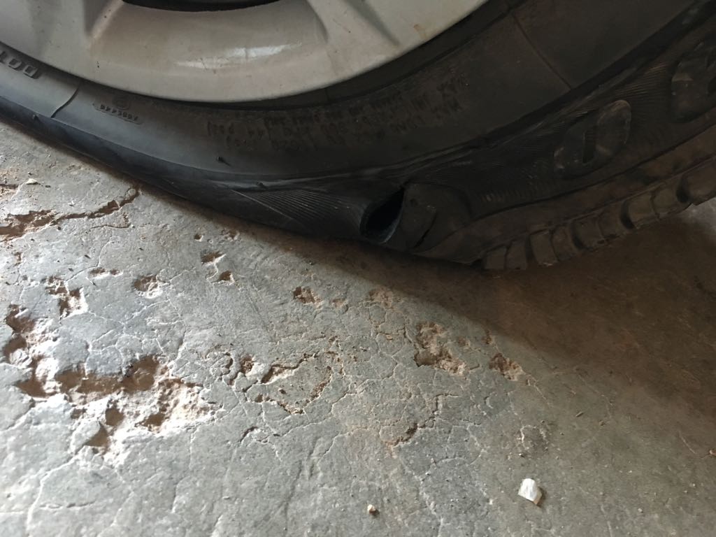 Anc Constanti denucia que també s'estan punxan algunes rodes de coche, RT