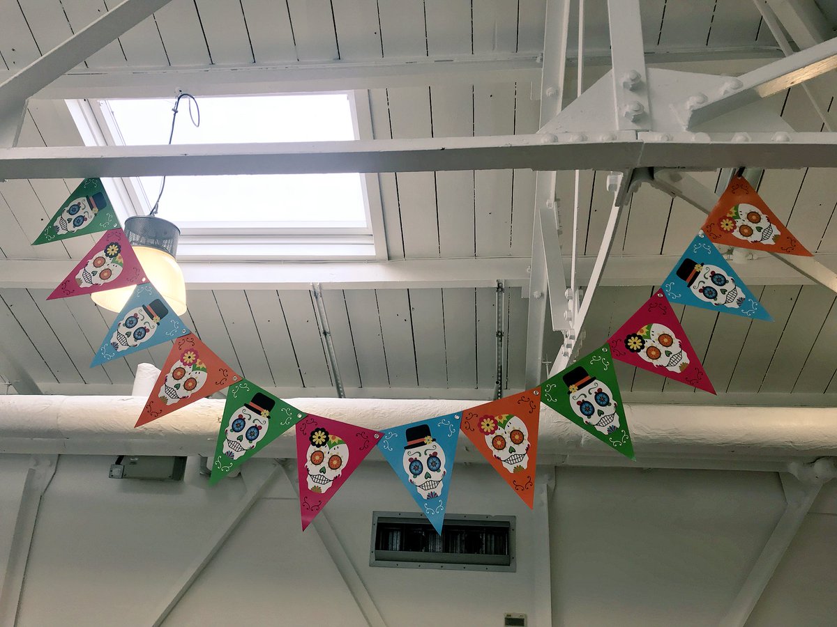 EntourageBD's tweet image. It’s time for our monthly shared lunch Halloween theme this month #sharedlunch #halloween