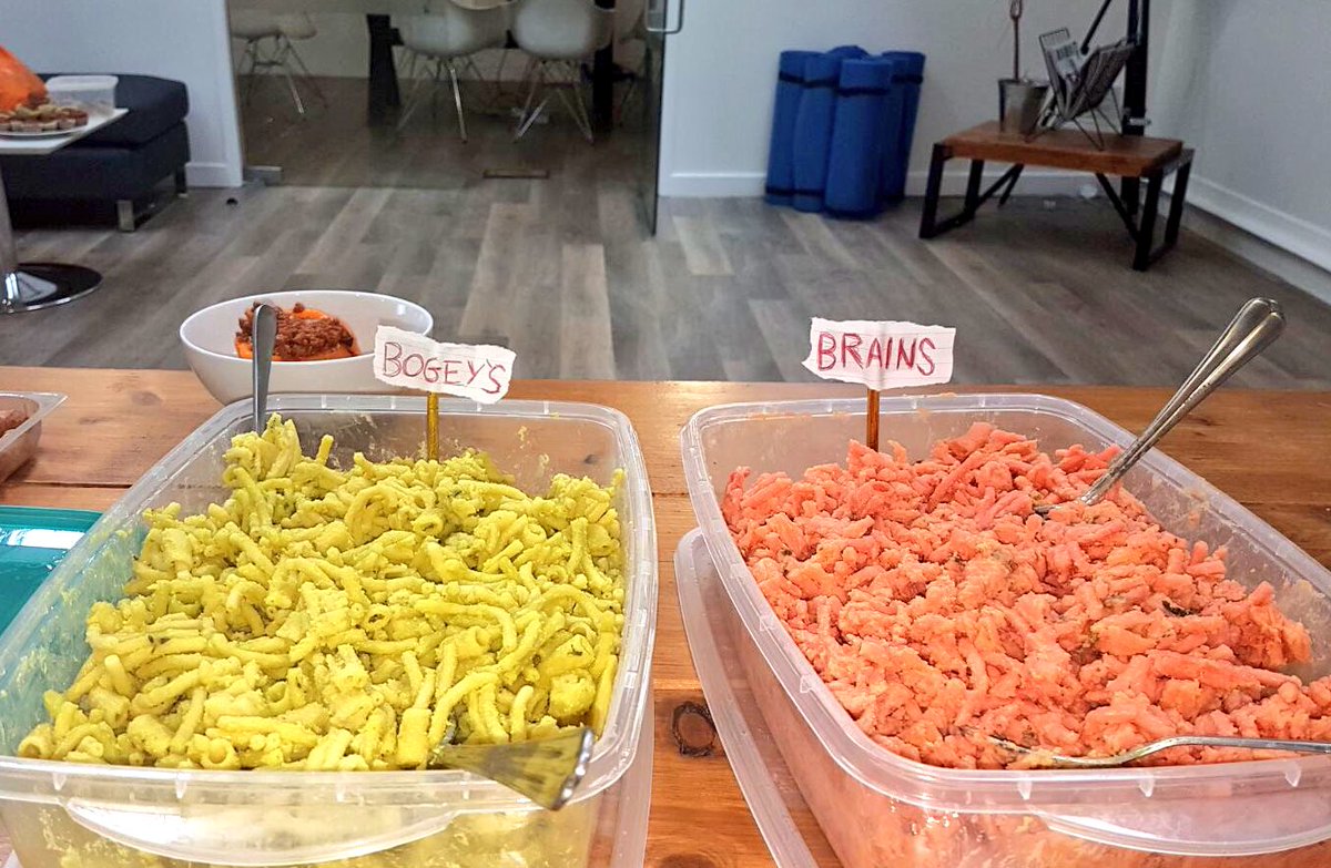 EntourageBD's tweet image. It’s time for our monthly shared lunch Halloween theme this month #sharedlunch #halloween