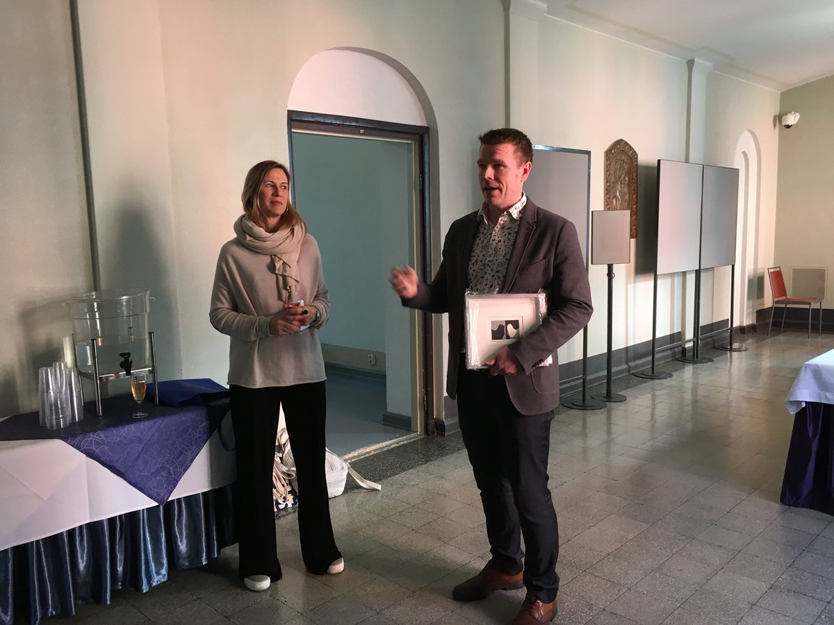 TuijaSivonen's tweet photo. Isä opetti @MarkusHirvonen ’lle : Kaikilla on jotain sanottavaa. #mopopojat #vuodenvuorovaikutusteko #puhvipäivä https://t.co/no0liUnenX