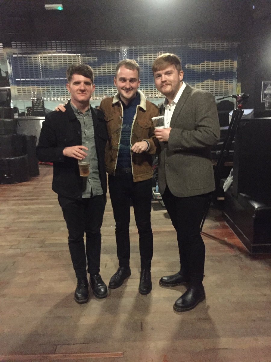 _SHREDD's tweet photo. WE FUCKING WON!!! BEST NEWCOMER AT @OfficialSAMA 2017!!! THANKS TO EVERYONE WHO VOTED, WE LOVE YOU ALL!!! https://t.co/eA4CtsHjpm