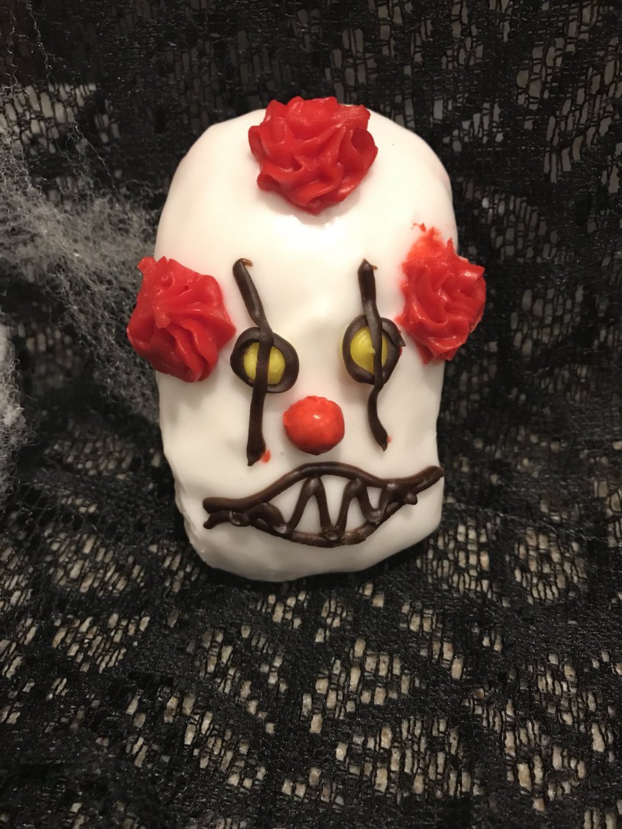 jupiterdonuts's tweet photo. Get your  fresh n scary Halloween Donuts for the kids and office  Pennywise would love to see you #jupiterdonuts #Pennywise #Halloween https://t.co/rlCa2zaIf3
