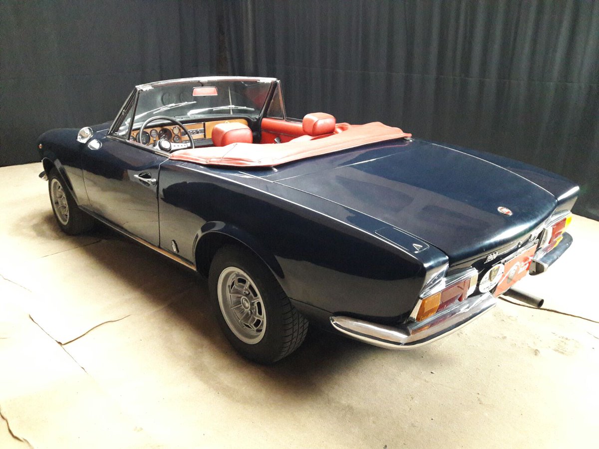 classicheauto's tweet photo. Fiat 124  Spider 1.8 c.c., rarissimo mod. “Italia”, 1973, omologata ASI , con targhe nere e  documenti originali d'epoca...
classicheauto.it https://t.co/AYNwzoEw19
