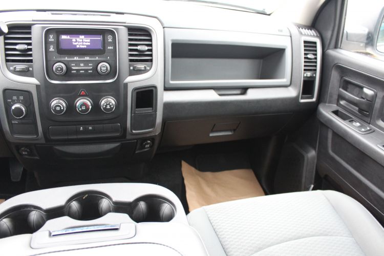 carcornerEDM's tweet photo. #CarTour #2016Ram #Ram1500 #Ram1500Tradesman #LIKENEW #ForSale in #Edmonton! ☎ 1-866-499-5544 ☎ https://t.co/XaRvDPZhgv https://t.co/b1eVEFL3Dd