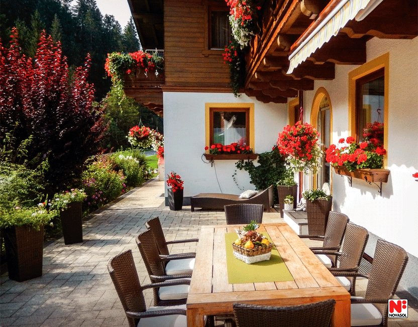 Net buiten het dorp Mühlbach am Hochkönig ligt deze mooie vakantiewoning in #Oostenrijk. bit.ly/2yfaW66