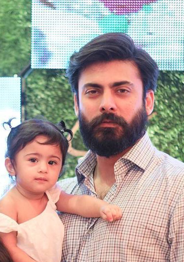 bestoffawad's tweet photo. Papa ki Pari...
Daddy’s lil Angel...💝
#fawadkhan #Elayna https://t.co/iYjspFxz3I