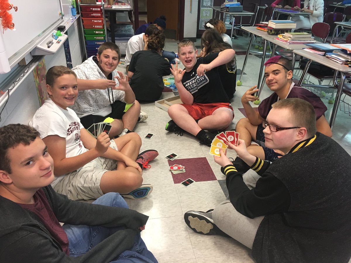 FrogsMath's tweet image. Taking the kids “old school” for PASS#MASDproud#frogsmath