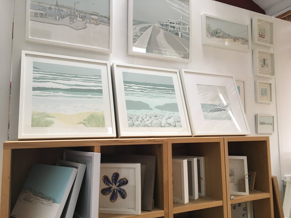 ShuteRachel's tweet photo. My gallery wall this morning #gallerywall #framedprintsforsale #devonillustrator #northdevonillustrator #artsiecoastgallery #bespokevenueportraits #commissions #coastalcommission #coastalcontemporary #coolcalmcoastal #instow #appledore #westwardho #hartland https://t.co/I2TSLgLJ86