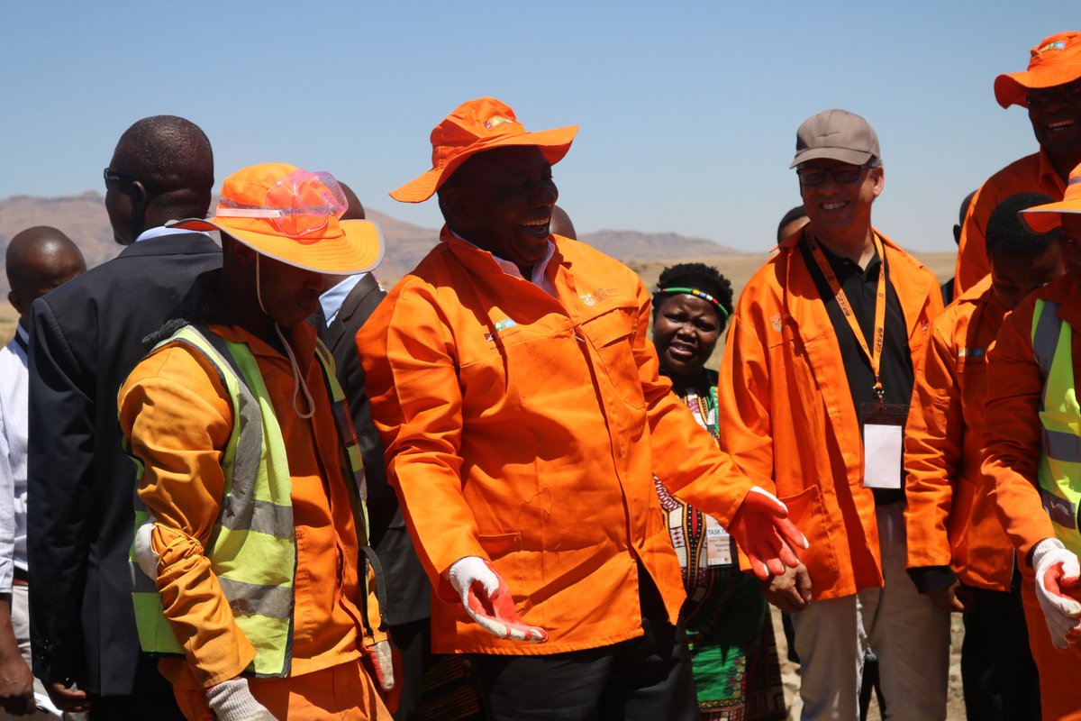 fsdpw's tweet photo. "I commend the @fsgov for the exceptional implementation of EPWP in the province" Deputy President Ramaphosa https://t.co/9VNg9mTeEV