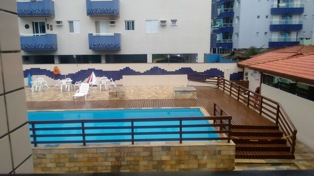 MagnoAD's tweet image. I'm at Edifício  Castel de Firense w/ @zeniroli @vivibitencoourt swarmapp.com/c/1erRGrOQkE8