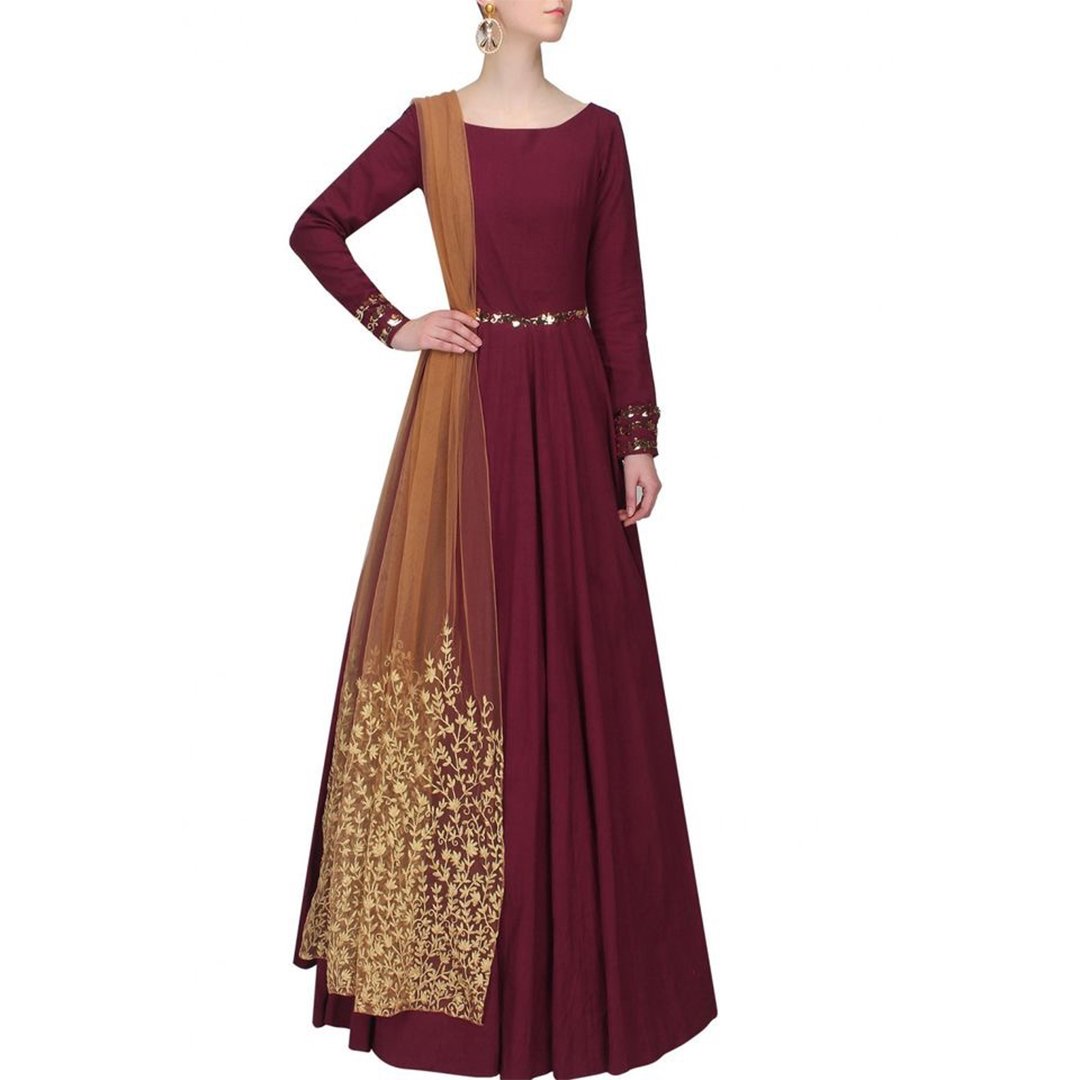 youdesign011's tweet photo. #Gown
CODE : PT 399
#Cottonsilk+#tulle
#Sequins+#zari
Price : Rs. 9499
☎️ : 8779965613
📩 : designer@ninecolours.com
https://t.co/mjeeDnPnnU https://t.co/42bLrhSEna