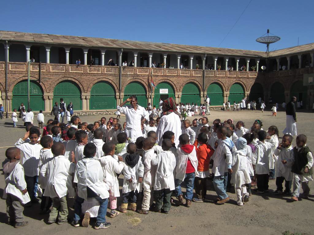 Hagerawi24's tweet photo. #Eritrea provides free education to all from kindergarten to elementary to high-school to college upto Doctorate over 800k students enrolled https://t.co/Xp0FPDfdDW