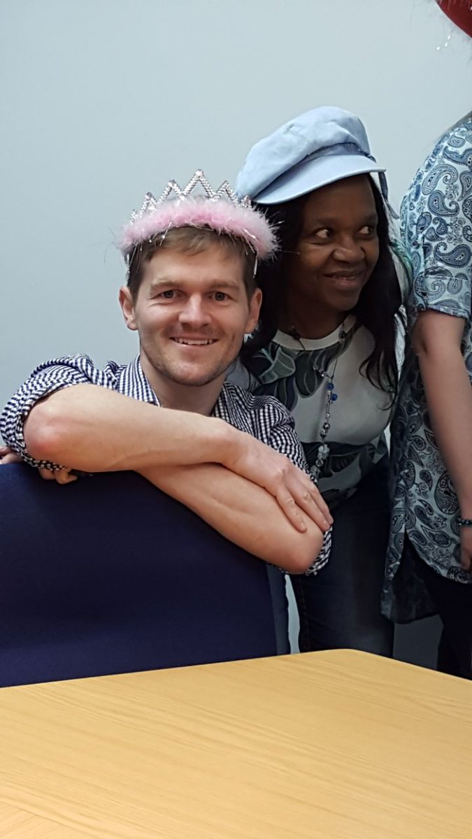 #hatson4cpc Clinicians Claude and Louisa at Clinical Genetics in their hats @Tash1210 <a href="/ShellMacaulay/">Shelley Macaulay</a>