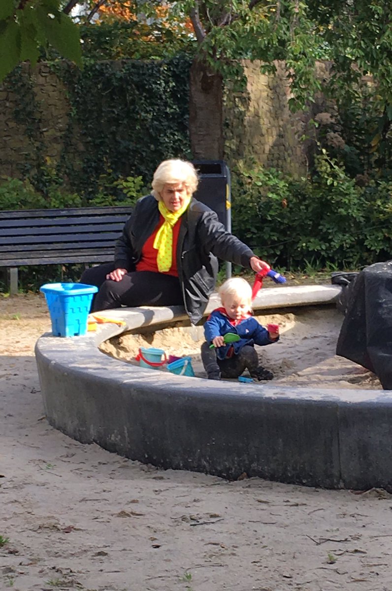 Penalosa_G's tweet photo. In Amsterdam. How do Cities look like at toddler level? Learning from @BvLFoundation #Under95 project; 95cmts height 3 yr old. @880CitiesOrg https://t.co/kSh6XihsDE