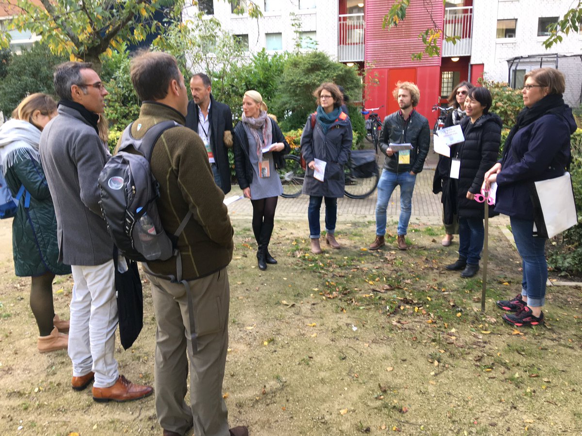 Penalosa_G's tweet photo. In Amsterdam. How do Cities look like at toddler level? Learning from @BvLFoundation #Under95 project; 95cmts height 3 yr old. @880CitiesOrg https://t.co/kSh6XihsDE