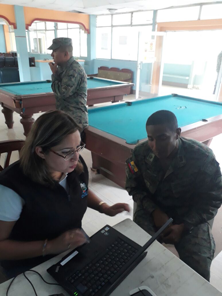 ISSFA_ECUADOR's tweet photo. #StoDomingo | Personal de BEE-67 "Montufar" reciben conferencia informativa
🔘 Recuerda: Contamos con punto de atención en #CharlasISSFA https://t.co/0WxEyj1iVP