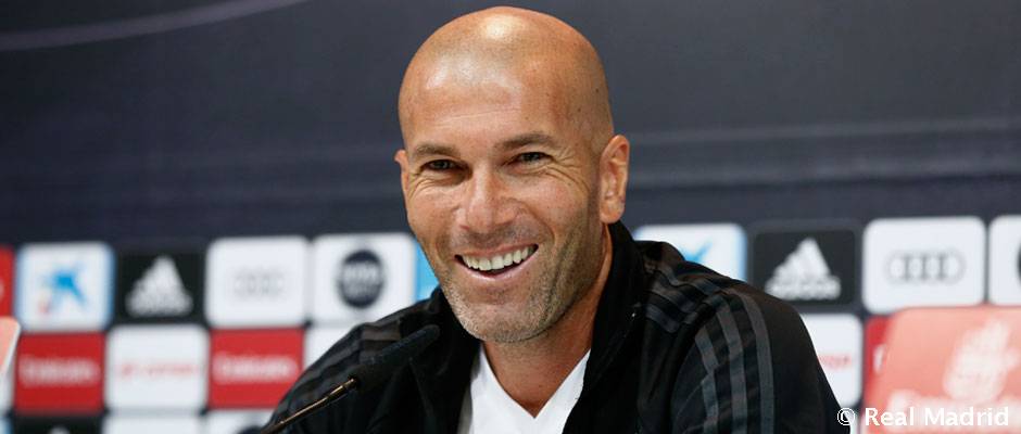 realmadridarab's tweet photo. اجابة #زيدان على سؤال اعلامي يطرح له فكرة التعاقد مع البرشلونة: "لدي قلب أبيض وأنا أستمتع بكل يوم هنا" 😉

#ريال_مدريد #هلا_مدريد https://t.co/l2FPGwLej6