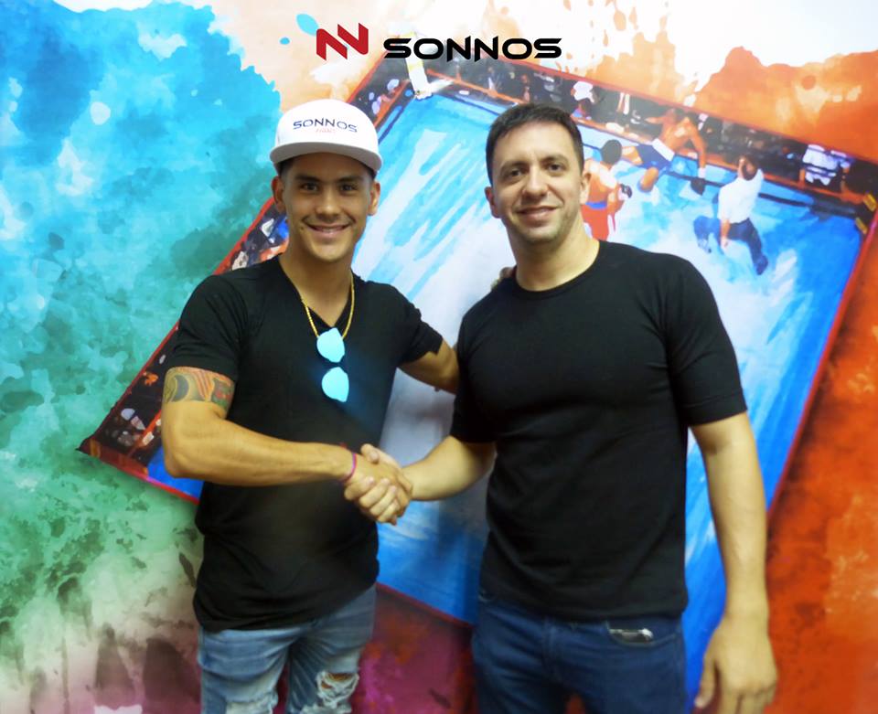 Sonnosok's tweet photo. ¡Un grande! Sonnos apoya al @ChukyVeron y su equipo. https://t.co/xUgo9Umqj9