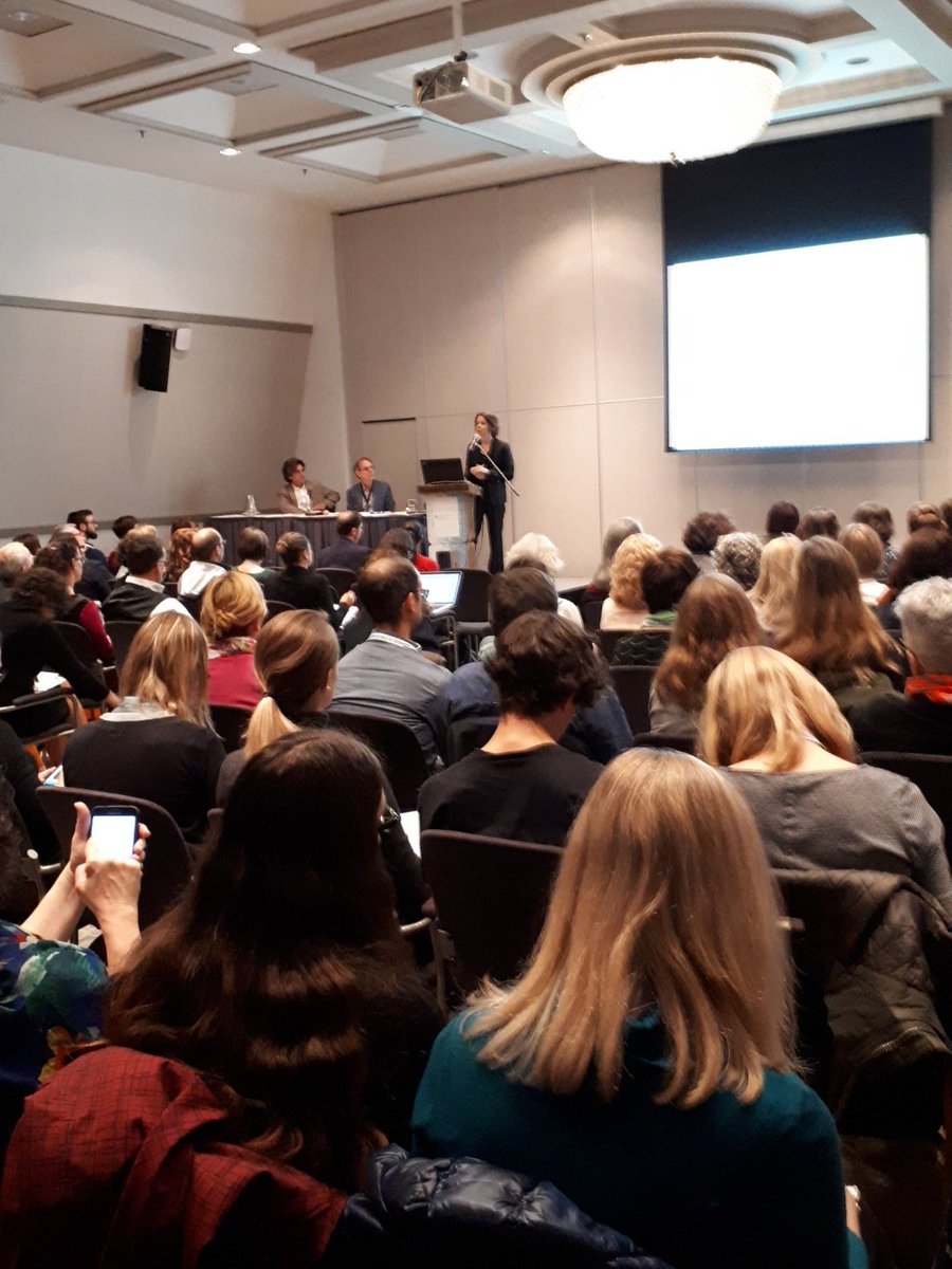 naththibault's tweet photo. Salle comble #cpi2017 #asted #milieuxdocumentaires #approche santé #relationsdetravail #encadrement #dialogue #repenser le #management https://t.co/GBgQo3IRMY