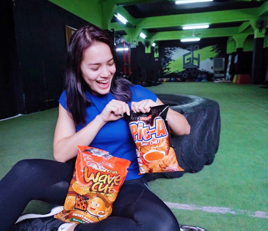 gumabaomichele's tweet image. Look @gretchenho I also have my own truckload of #PicASweetChili and #Wavecut.  Get them at  #SMSupermarket and #SMSavemore branches!i