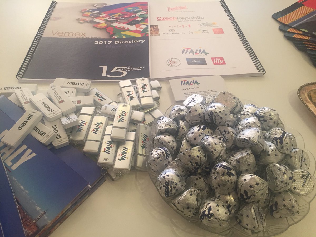 italia_USA_MEX's tweet photo. Oct 13 @VEMEX2017 ready  to tell the press what’s new in #Italy in 2018  #UNESCO sites #food #wines #art #lifestyle #VEMEX 2017 in #NY https://t.co/6TEtZFpY70