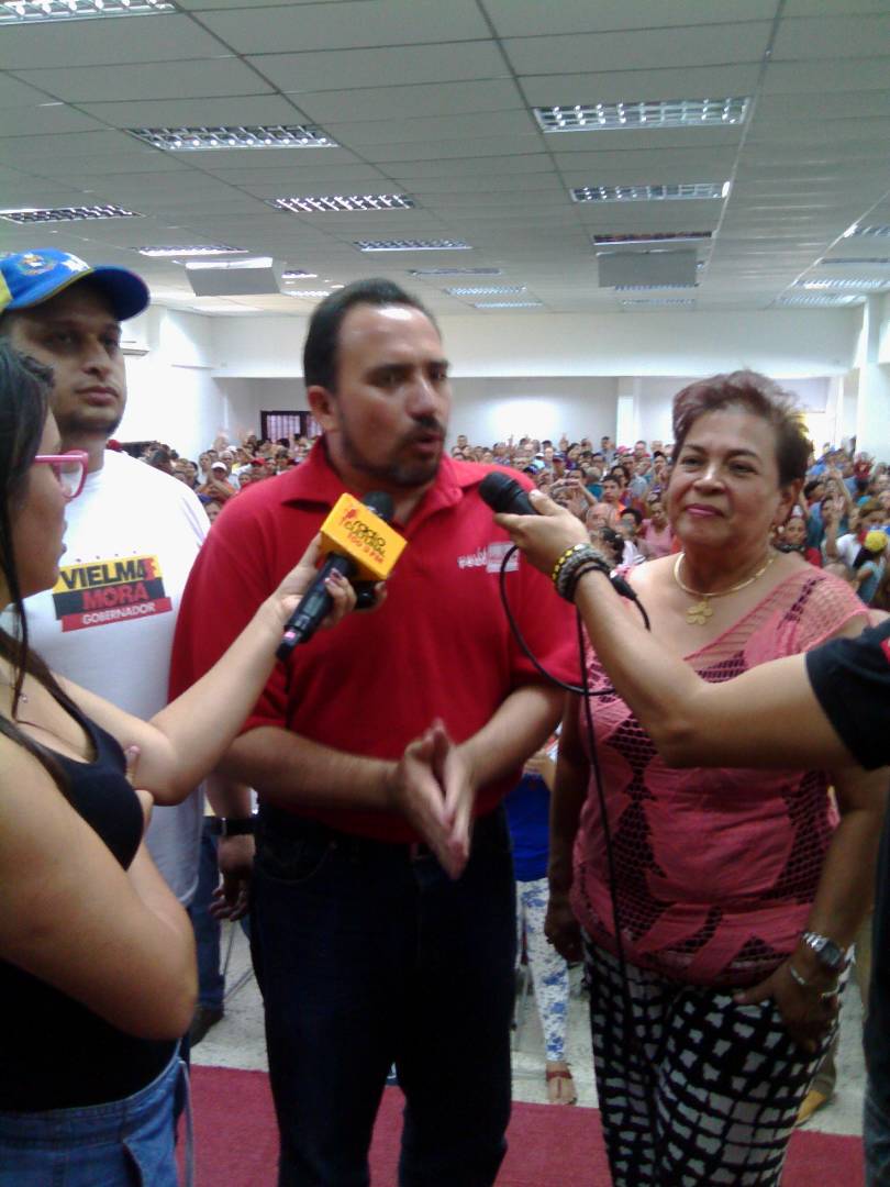 ENFSHChTachira's tweet photo. Gran Acto de Juramentación y entrega de credenciales a Testigos de la Patria en San Cristóbal #TachiraGanaConVielma #En2DiasVotaPorLaPaz https://t.co/X0Ds971bga