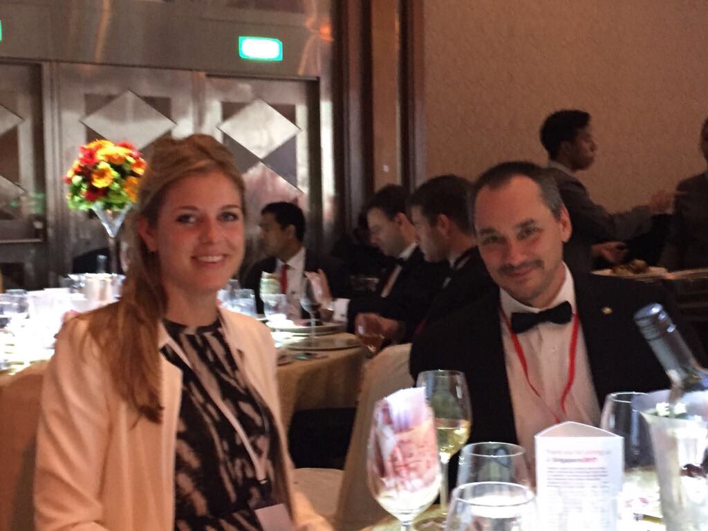 wiscotton's tweet photo. Making friends at ICA Singapore. #icasg17 https://t.co/gbfIJeBkLk