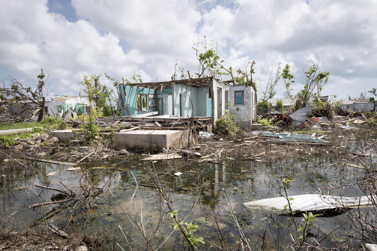 CCNUCC's tweet photo. Riches ou pauvres, tous concernés par le #ChangementClimatique https://t.co/mWTSyiOCzv par @ASteiner @PEspinosaC @RobertGlasserUN #DDR2017 https://t.co/SSV3ywknhg