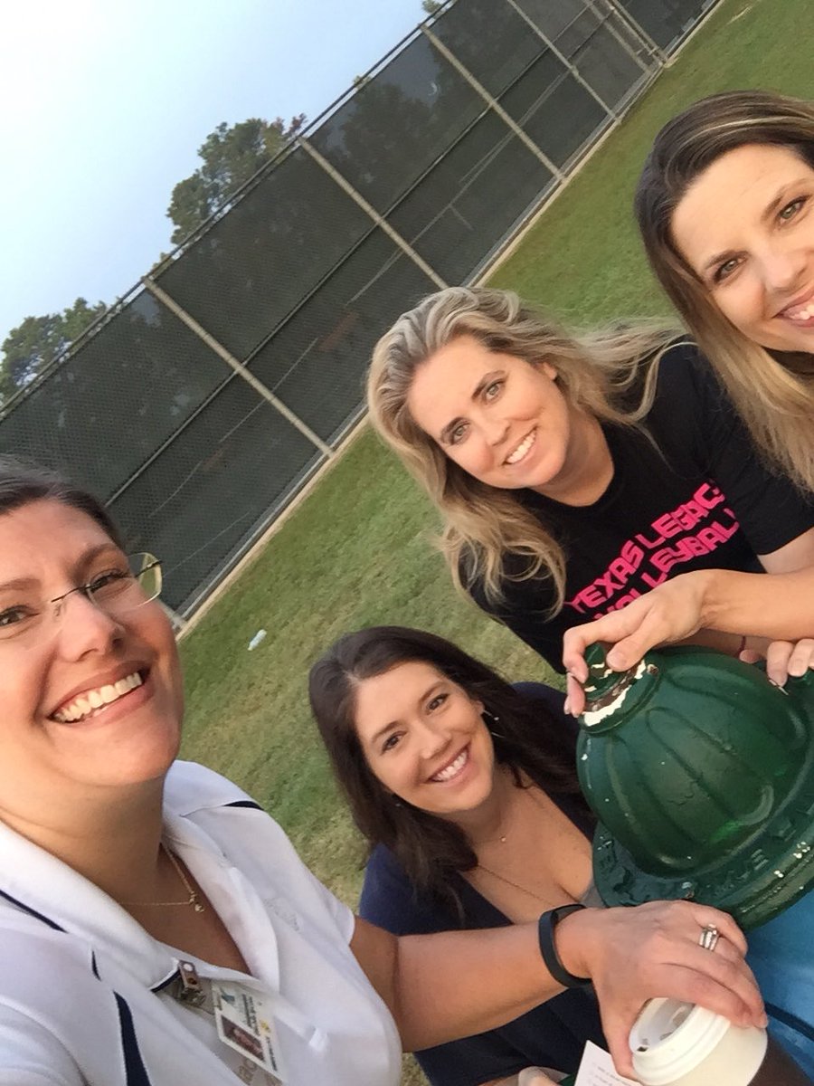 berwallace40's tweet photo. #TeamOutsideTheBox #KCTigersSprit @KleinCollins https://t.co/tHm8pU8zbC