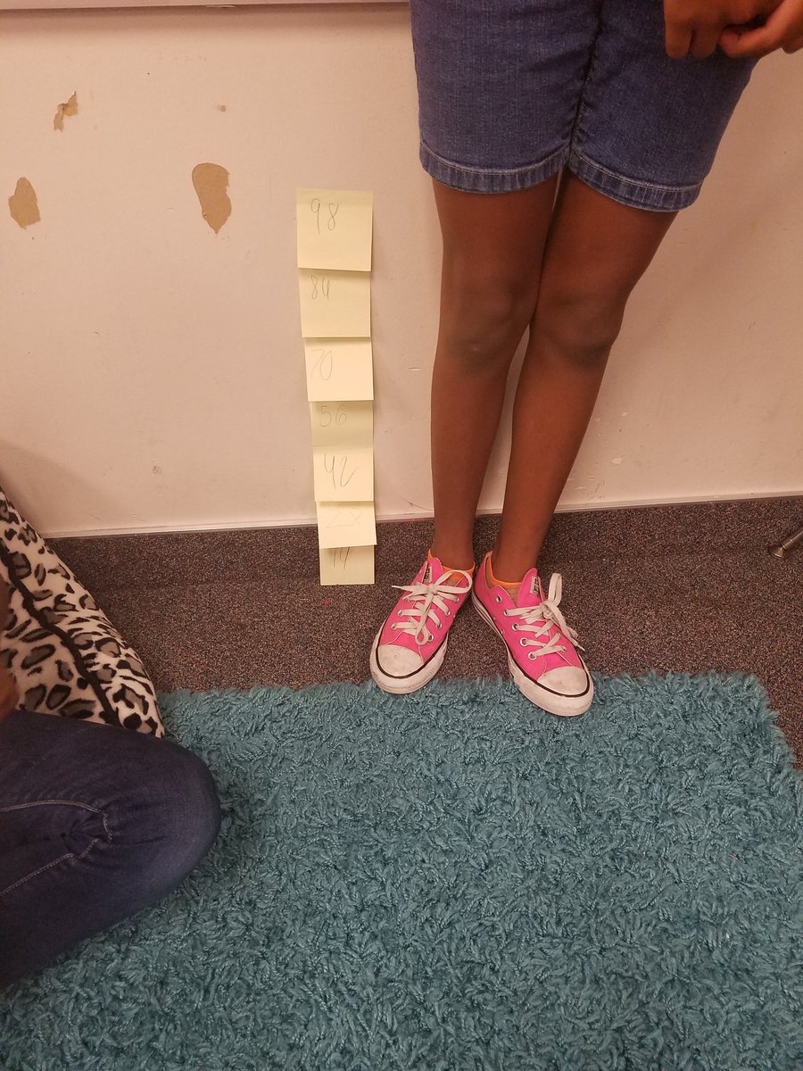 brookebarrett07's tweet photo. Building multiple towers. Learning is always fun with sticky notes! π #mcwpln @CFBISD #challengeacceptedmcw https://t.co/42VbzH6VVw