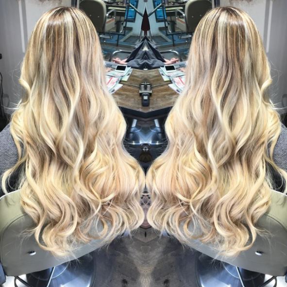 SugarCubedDub's tweet photo. Beautiful styling by Lucy #hairinspo #sugarcubed #sugarculture 

https://t.co/BFZUgcHhCN https://t.co/PWWWcxdDu6