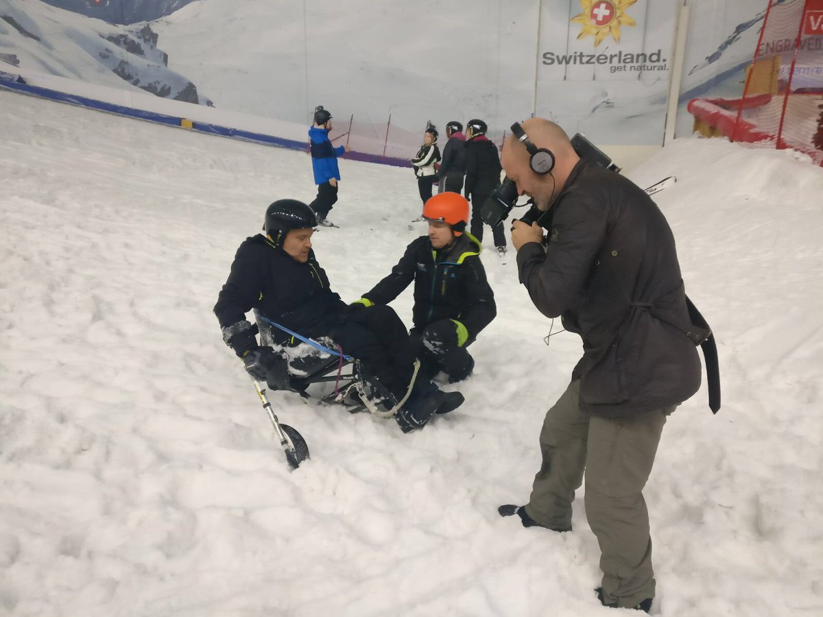 Geocast's tweet photo. Skiing in Hemel Hempstead! https://t.co/KFRKs9lXjC