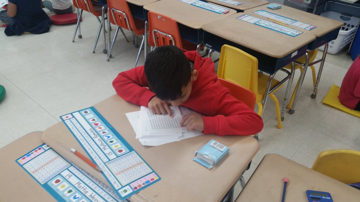 suzcogs's tweet photo. Reading for background knowledge and fluency! #cogskids #team166 https://t.co/Q2rv8ASM2s