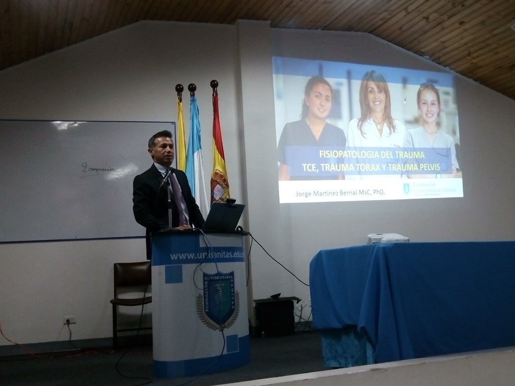 angelitagos's tweet photo. #Vcasomiafus #enfermeriafus conferencia central por parte del decano de la facultad de enfermería @jamartinezb https://t.co/wUd0oyrJ4K