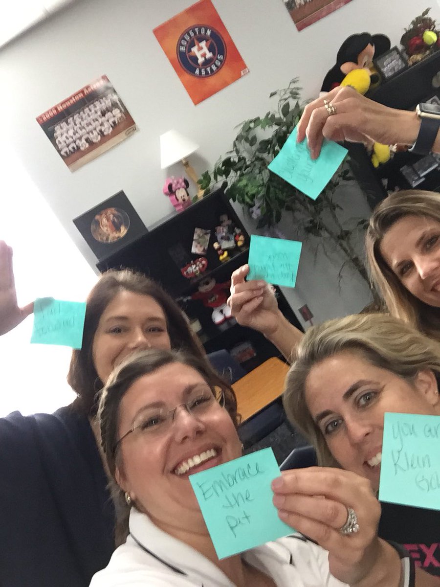 berwallace40's tweet photo. #TeamOutsideTheBox #KCTigersSprit @KleinCollins https://t.co/T6VK0nIknW