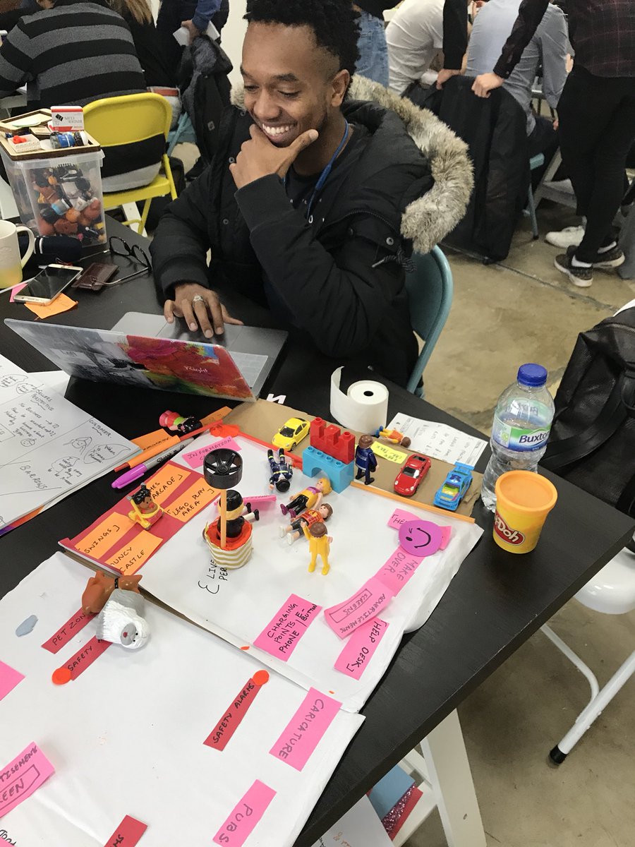 DominicChalmers's tweet photo. @StrathBusiness @wearesnook Final preparation for #SUDesignLab presentation @StrathBusiness @wearesnook #MScEIT https://t.co/QmYNTXMZ16
