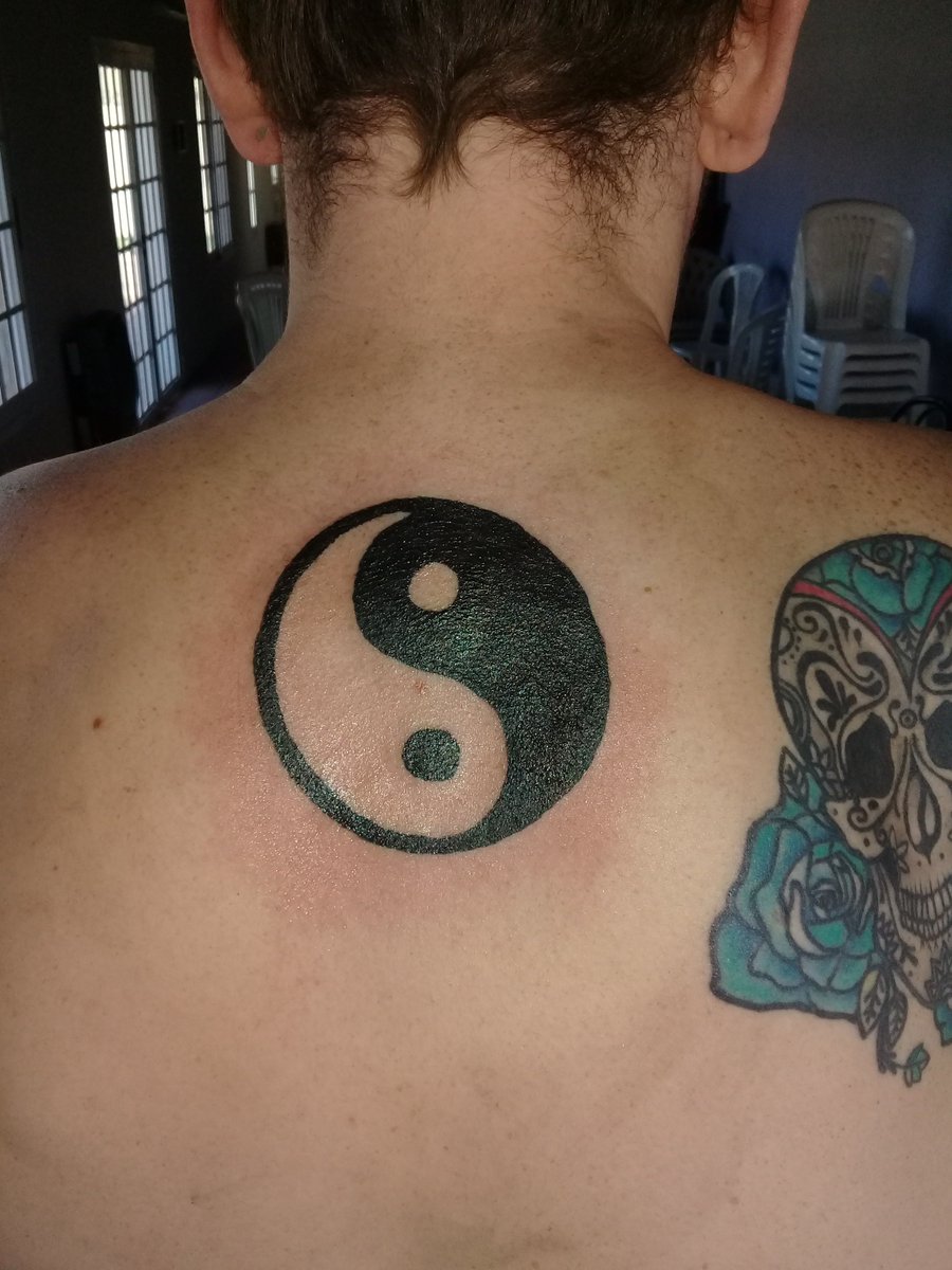EmanuelMarcon's tweet photo. BLOOD TRACTION TATTOO STUDIO! 
Pedime tu presupuesto o diseño por privado... https://t.co/054fWHz2ZC
