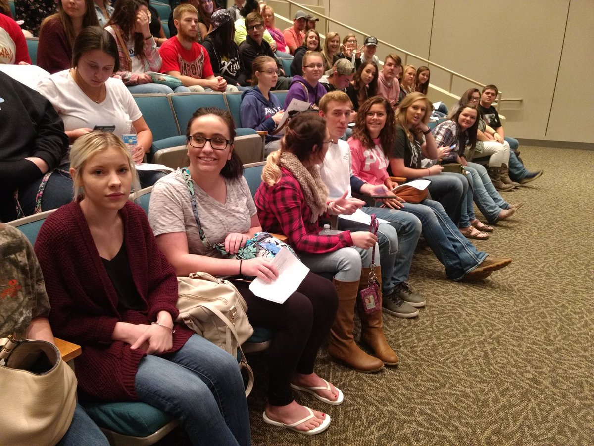 MECTCBettinger's tweet photo. College Day! https://t.co/GL0uLSYKo5