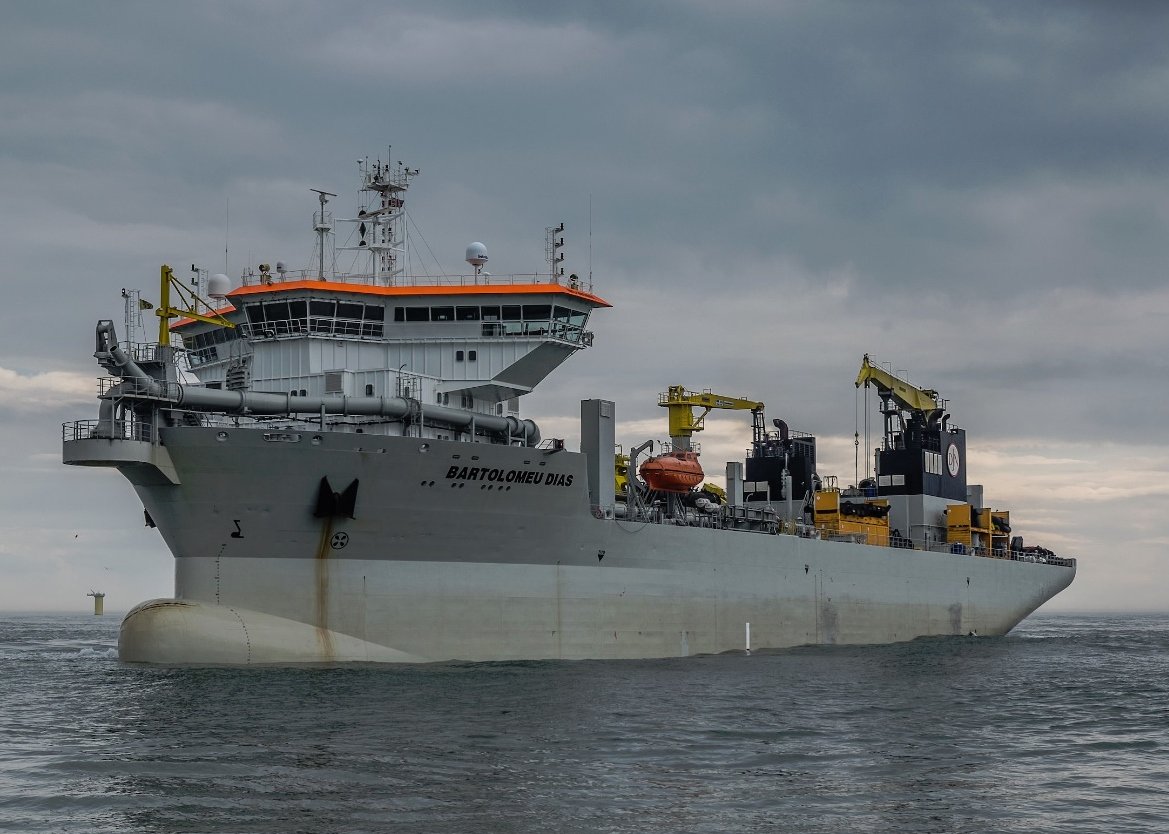 maritimejournal's tweet photo. Island of Texel is to be reinforced, future proofed and enhanced by Belgian dredging major Jan De Nul Group https://t.co/WVb1p5KH1G https://t.co/APG1hJkDVd