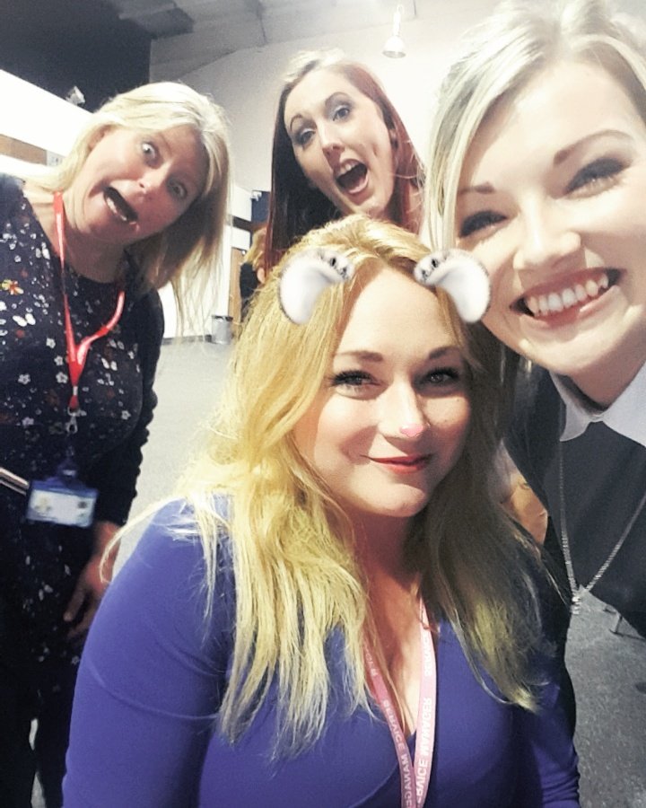 3sumer's tweet photo. Dream team #a&amp;e #unsungheroes https://t.co/a5813Ziamh