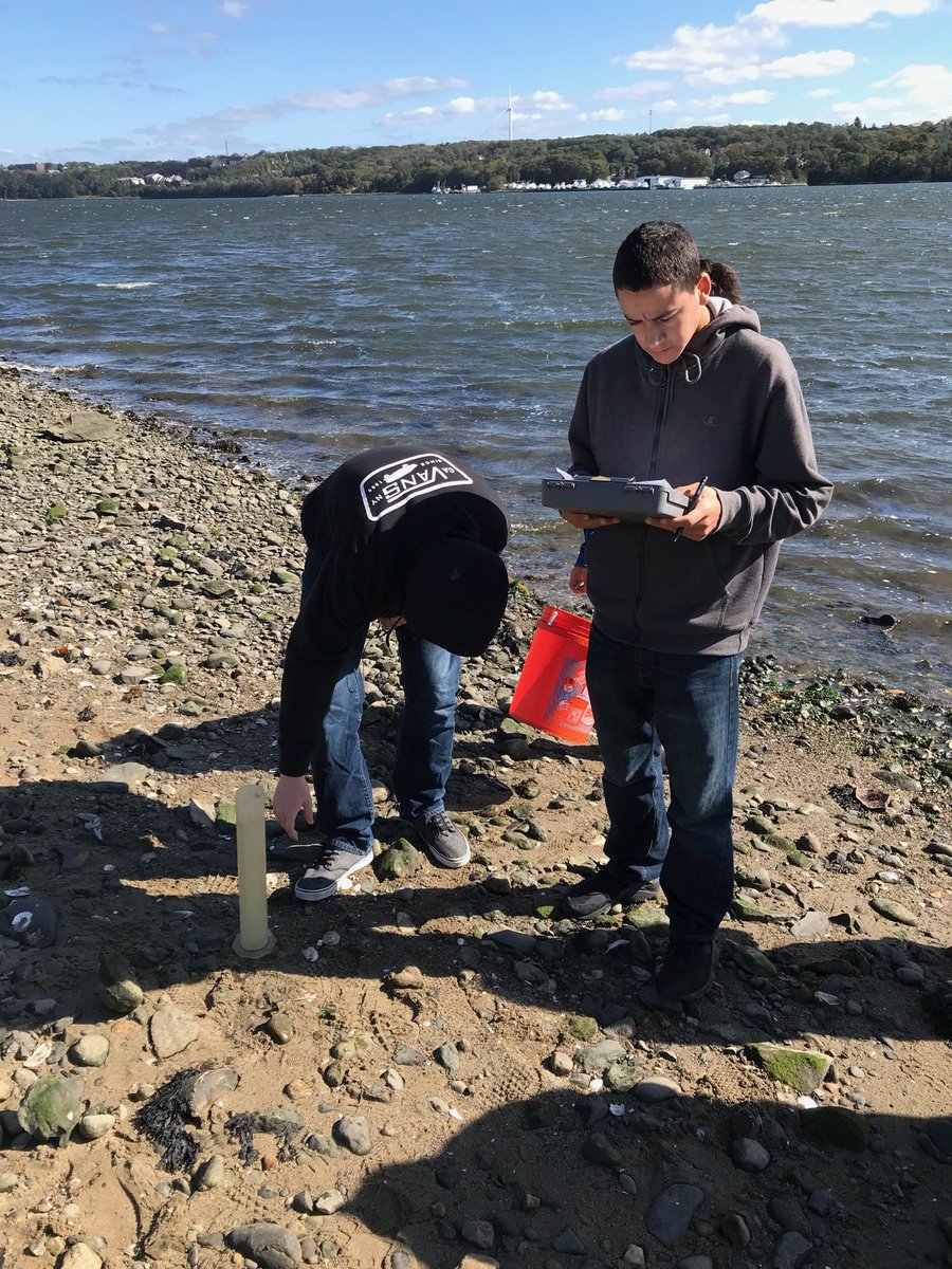 SBRHS_Talbot's tweet image. Environmental Scientists at work!
#SBRHS #GLOBEProgram