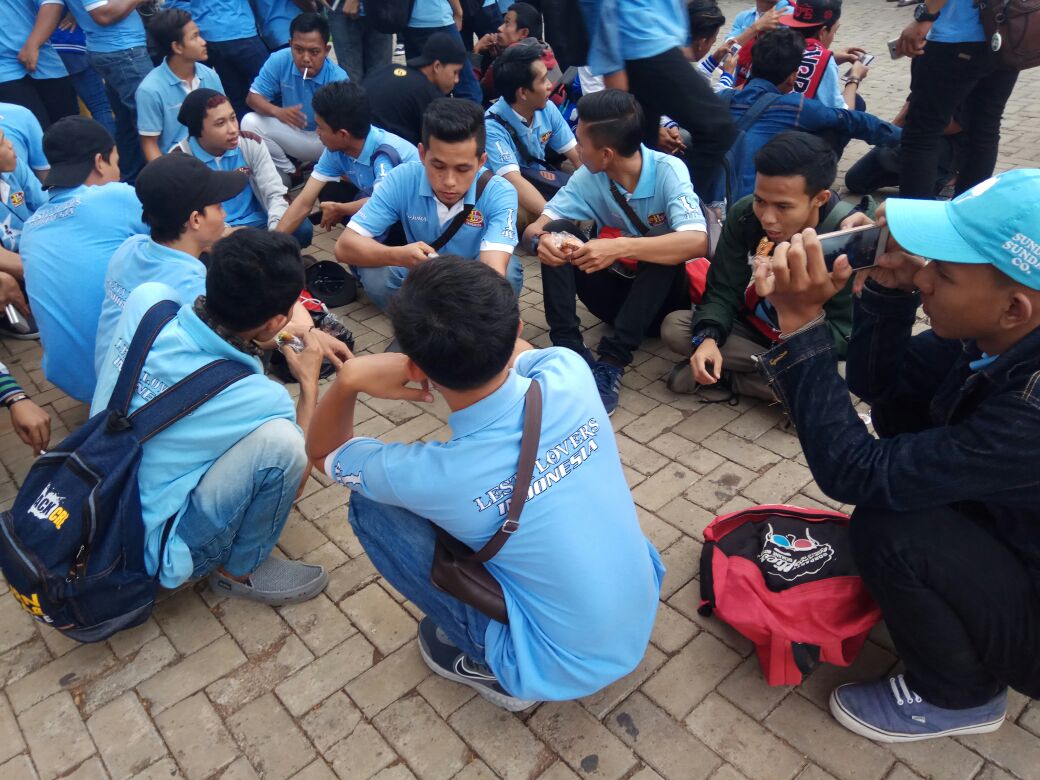 Pasukan biru leslove siap meramaikn IDA AWARDS 2017 #LESTYIDA2017