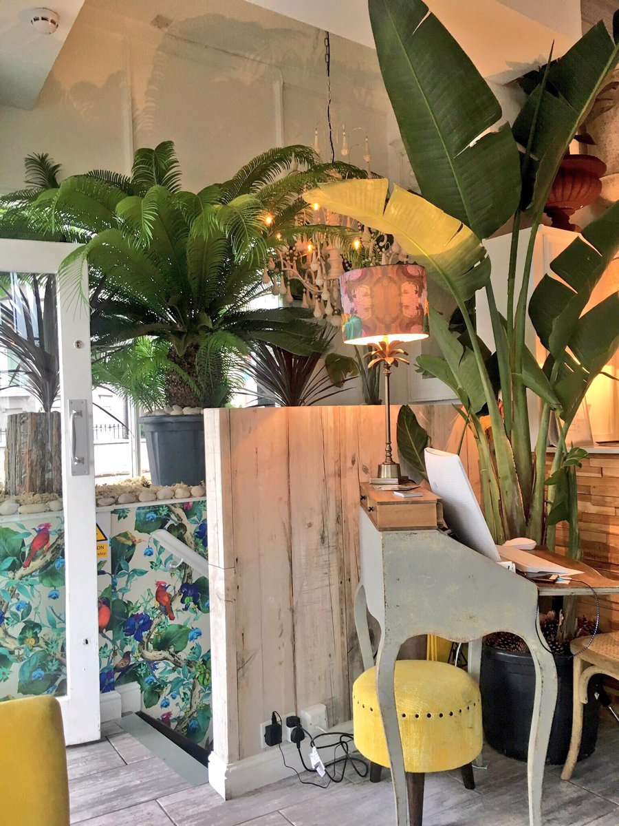 LittleBirdW4's tweet image. Beautiful food, fantastic atmosphere, awesome cocktails and just a really really good time. What more could you want from a weekend!! 🌴🌴🌴