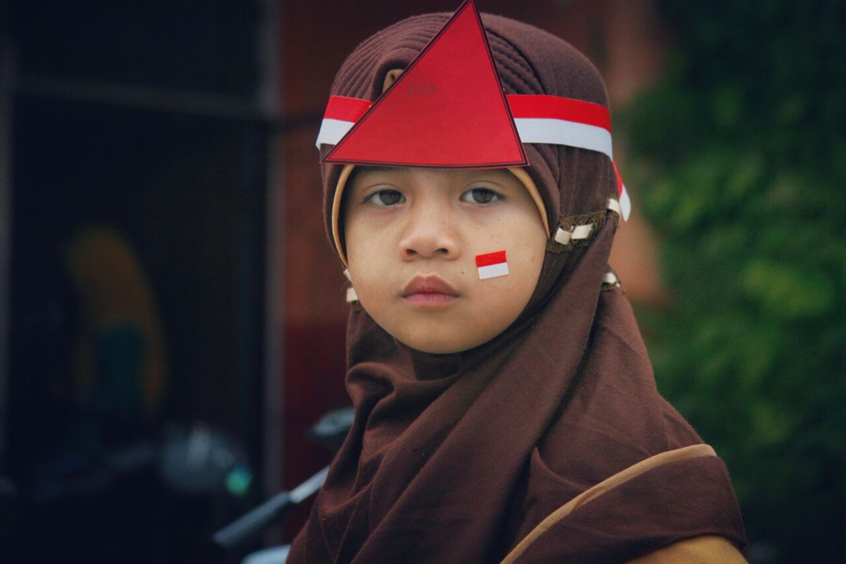 KiWonosobo's tweet photo. Namanya adek Rita 
Tatapannya penuh sekali dengan harapan
Tetap semangat dek dan Raihlah masa depan yang cerah.
Loc : SD N 3 Banyumudal https://t.co/iWgqrOKF36