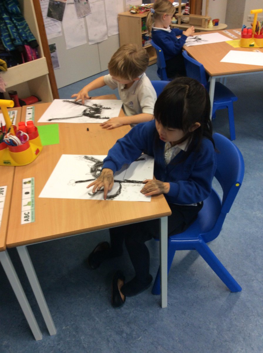 BSNJSV's tweet photo. Splat the cat! Year 1 have loved finding out more about the owner of the red bag! Art and English combined. #JSVY1 #JSVEnglish #JSVArt https://t.co/CJCsBPRX8q