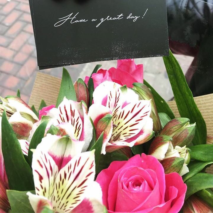 GasStreetChurch's tweet photo. Donโt forget #1000ActsOfKindness this month as we spread good news across #Birmingham! Let us know the happiness shared #lightforthecity https://t.co/qsZhHmAI7Y
