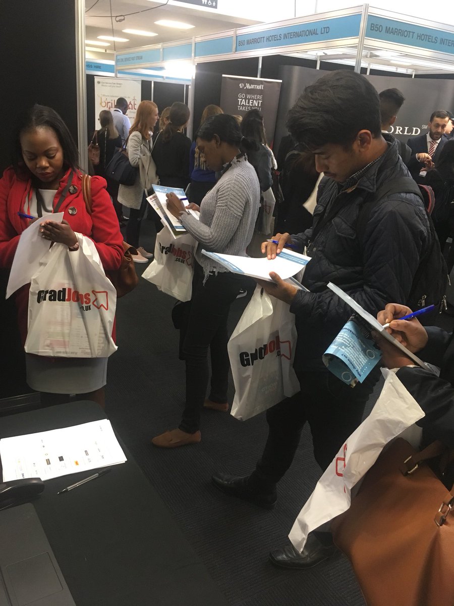 BigChoiceGroup's tweet photo. Lots of students and graduates signing up to @TheBigChoice! Welcome aboard 💫 https://t.co/R9HDSRc1G9